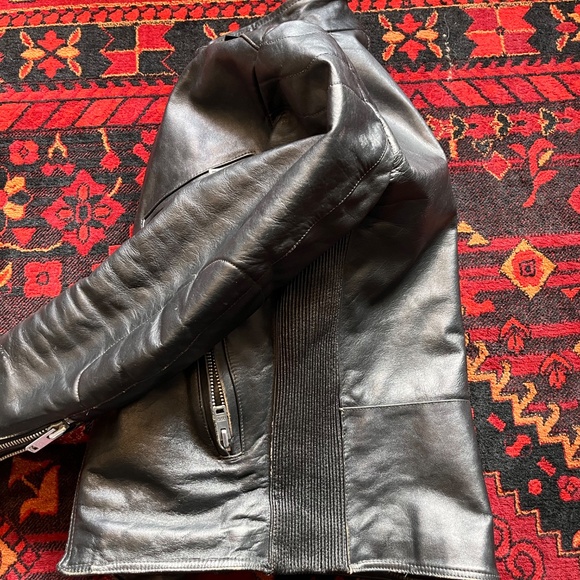 Vintage Belstaff Black Leather Jacket Cowhide - Picture 4 of 10